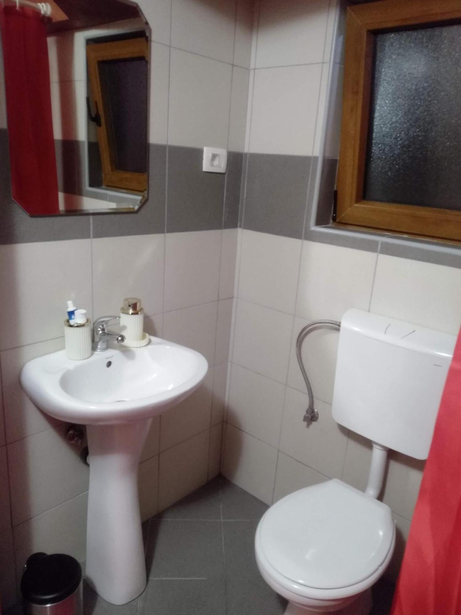Apartments Popovic Подгорица Екстериор снимка