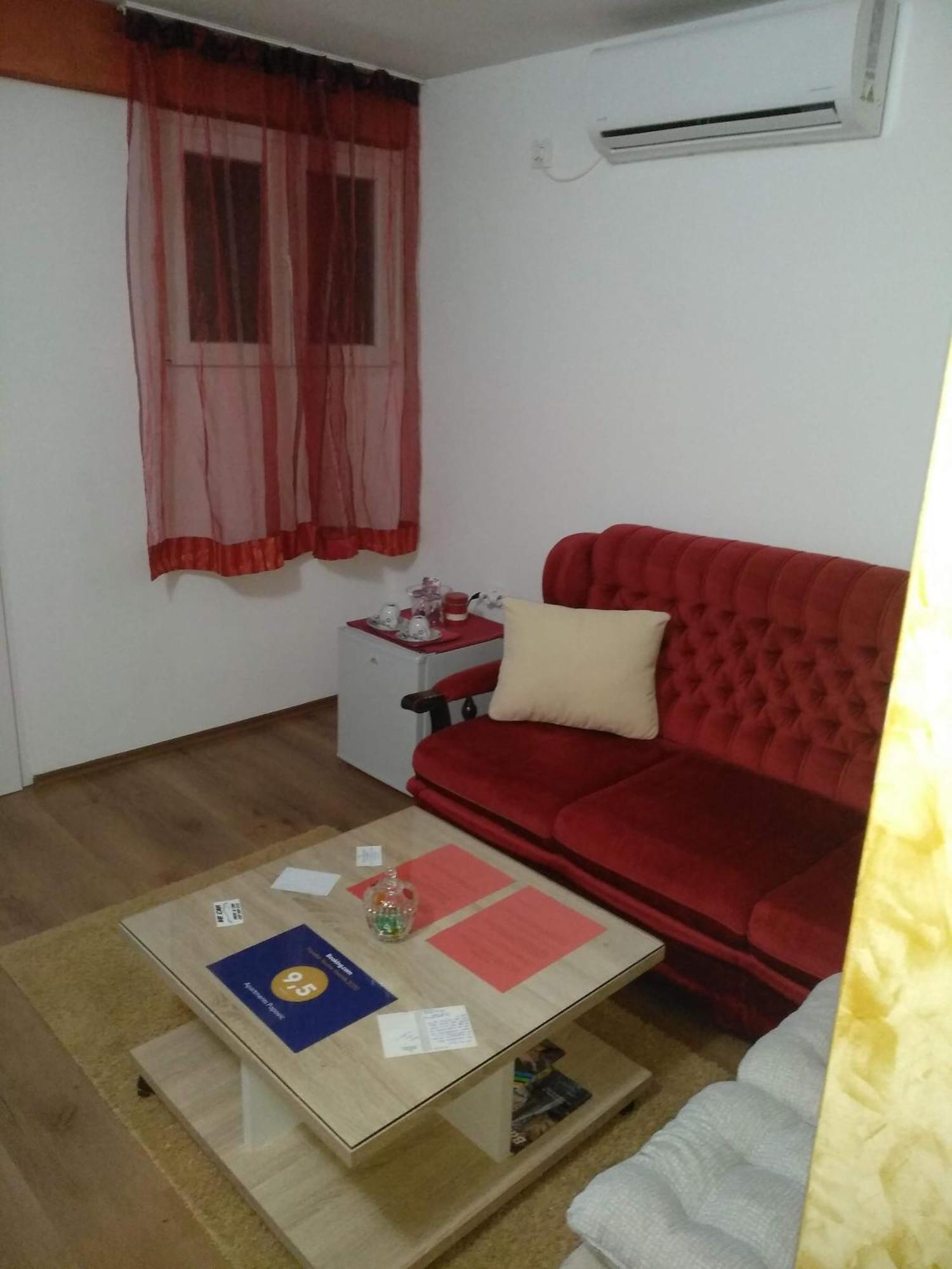 Apartments Popovic Подгорица Екстериор снимка